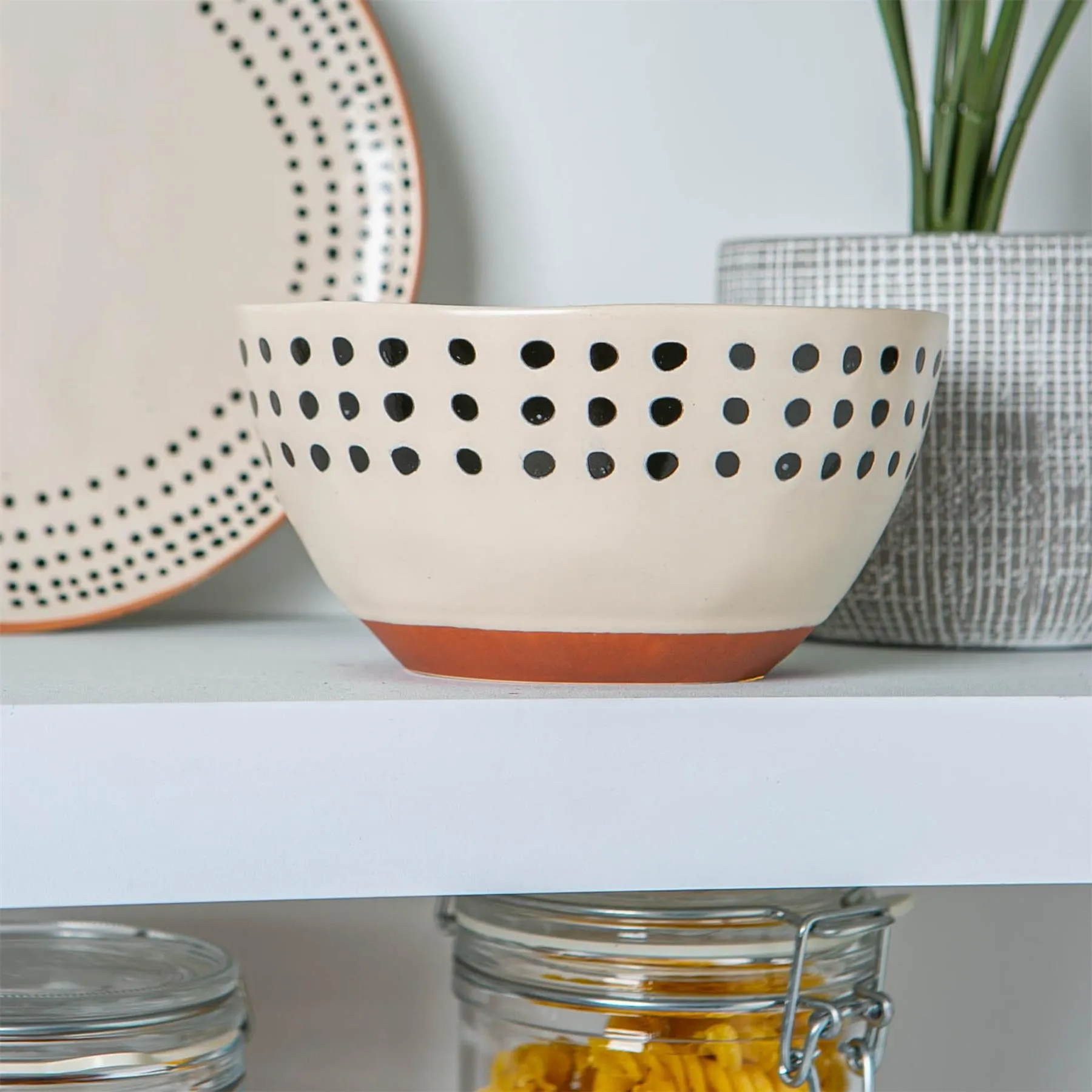 15cm Spotted Rim Portuguese Stoneware Cereal Bowls - Pack of Four - By Nicola Spring