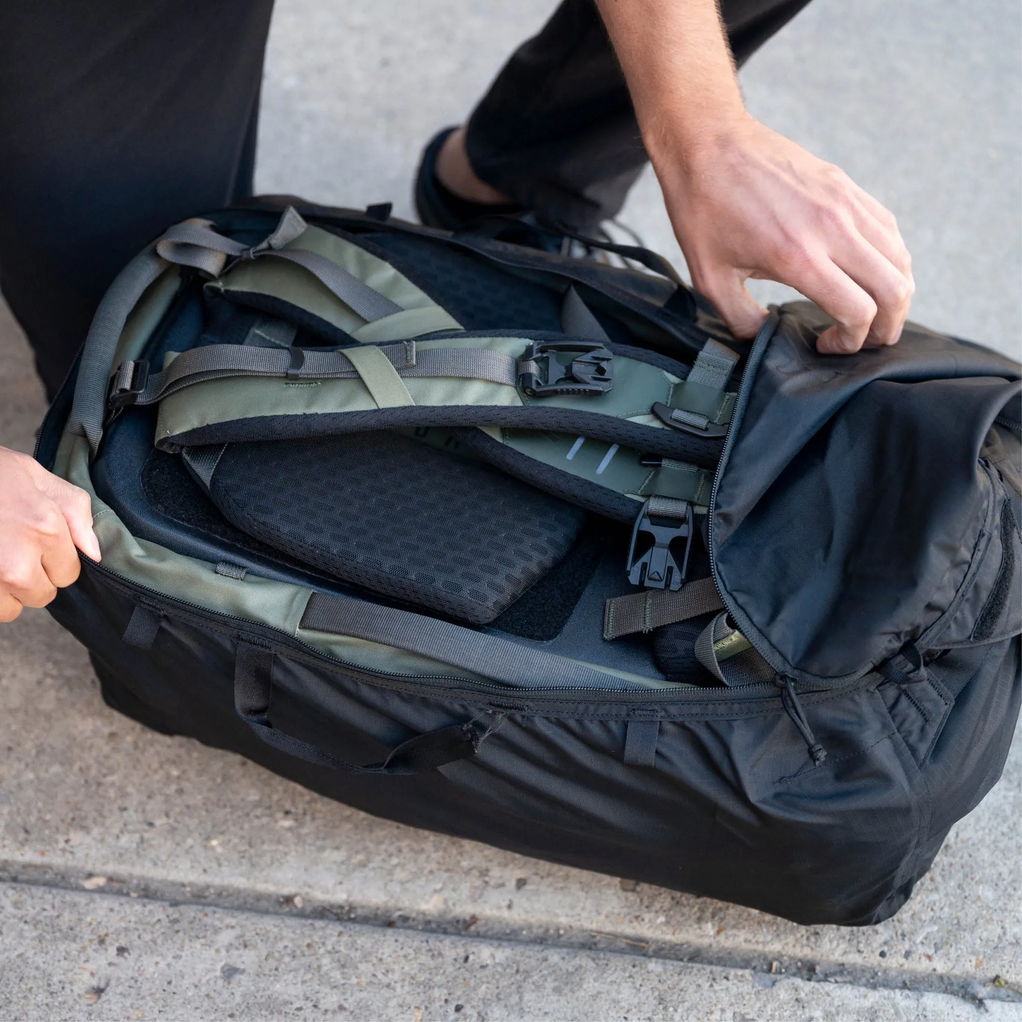 Arris Raincheck Duffel