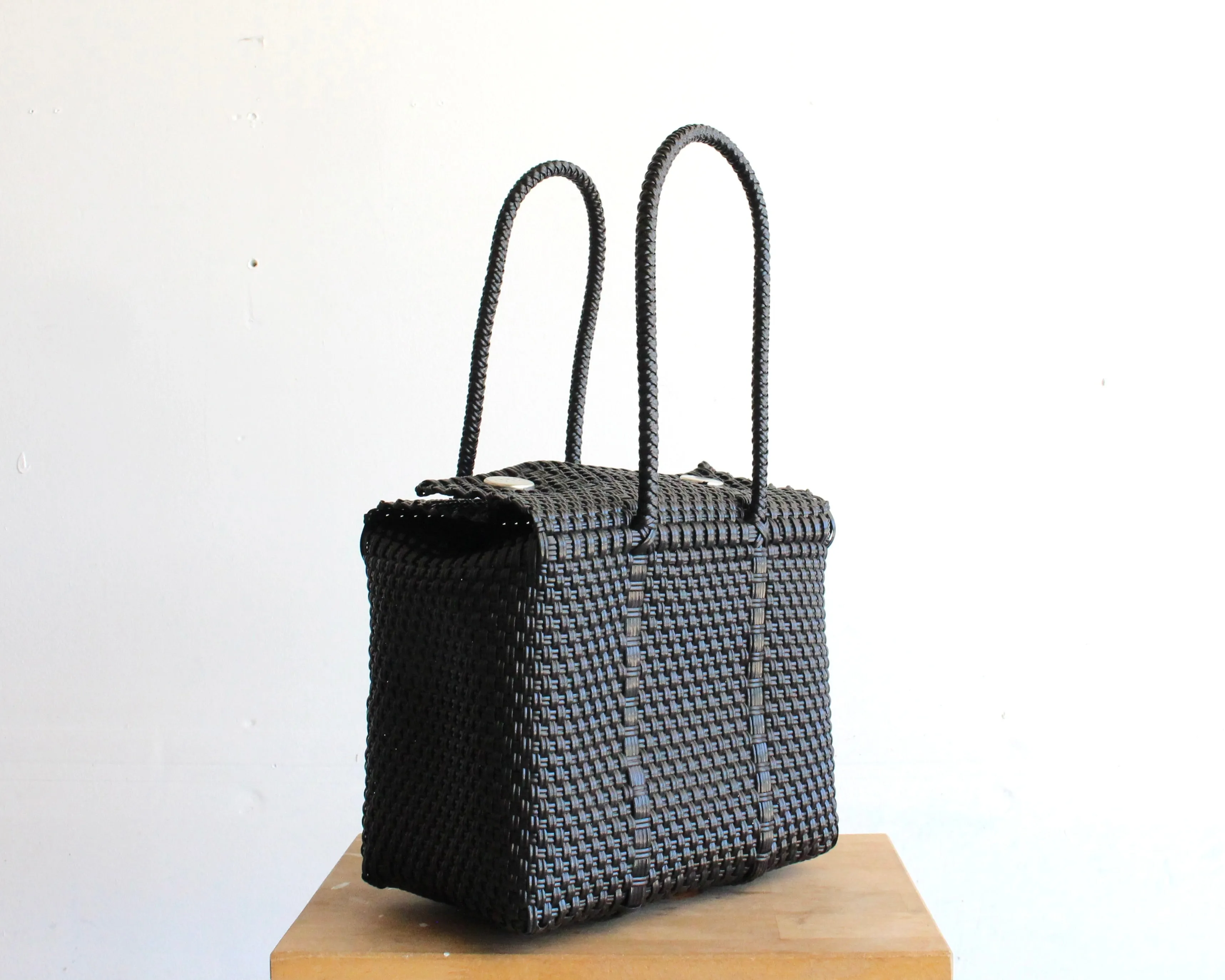 Black Handbag by MexiMexi