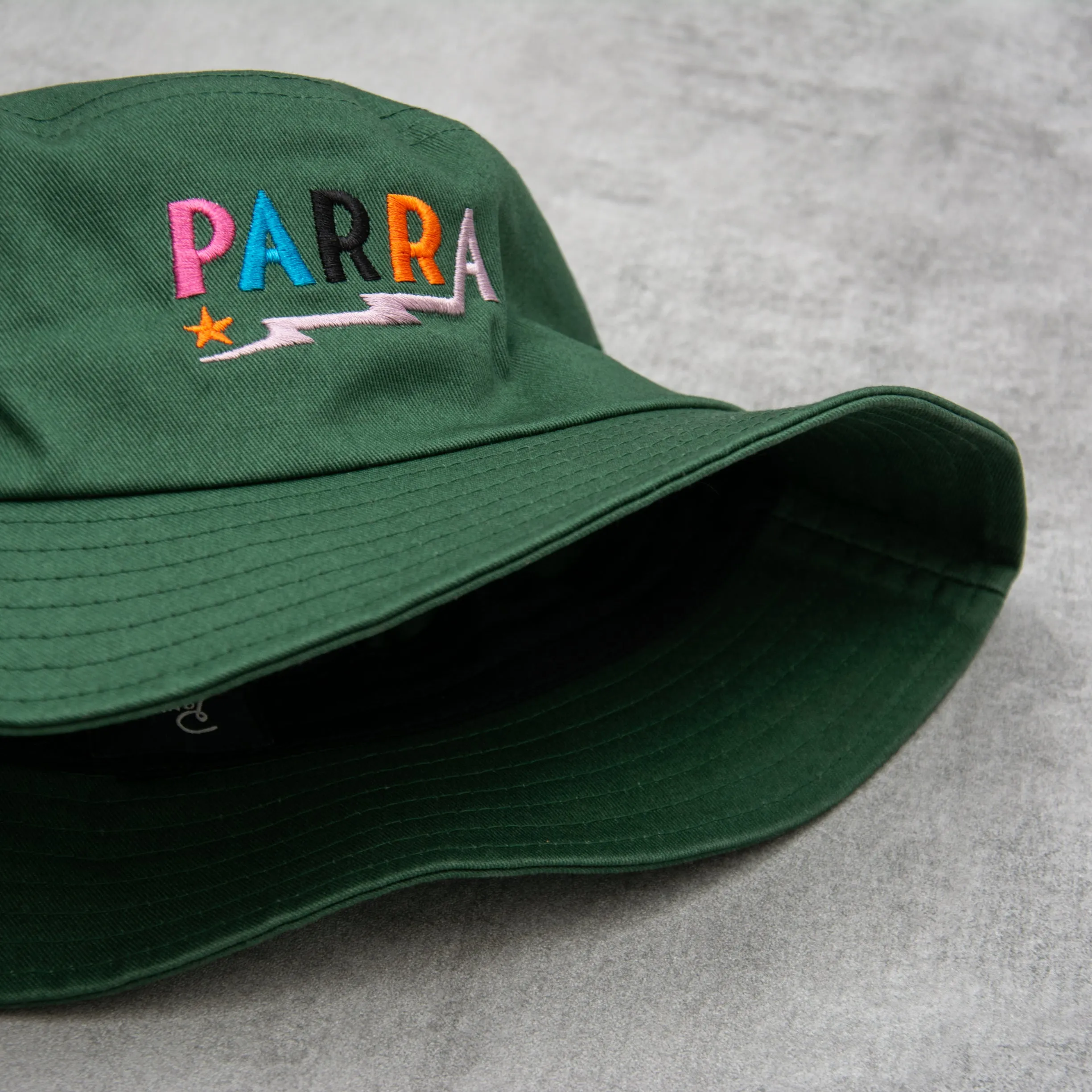 By Parra Lightning Logo Bucket Hat - Green