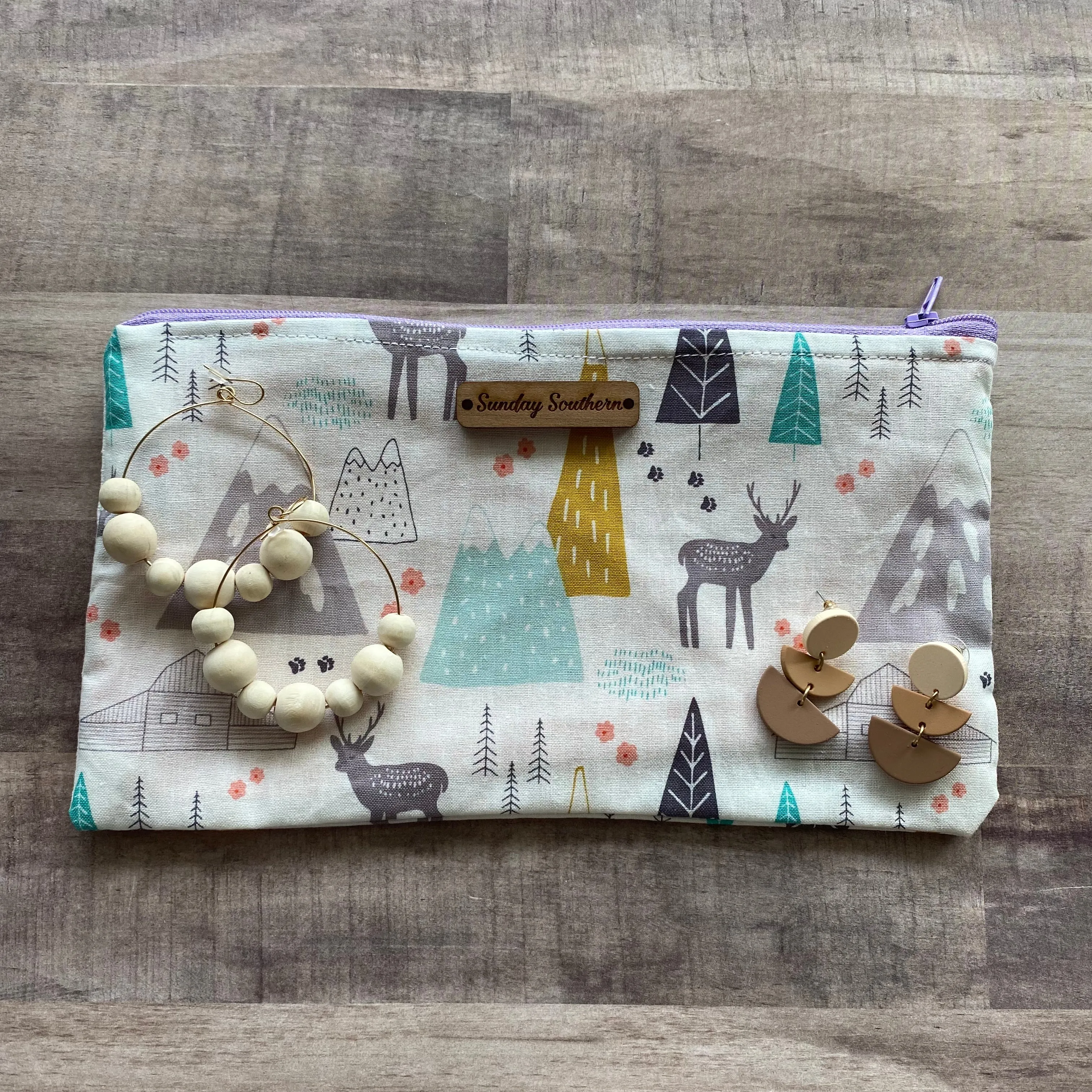 Great Outdoors Small Zipper Bag