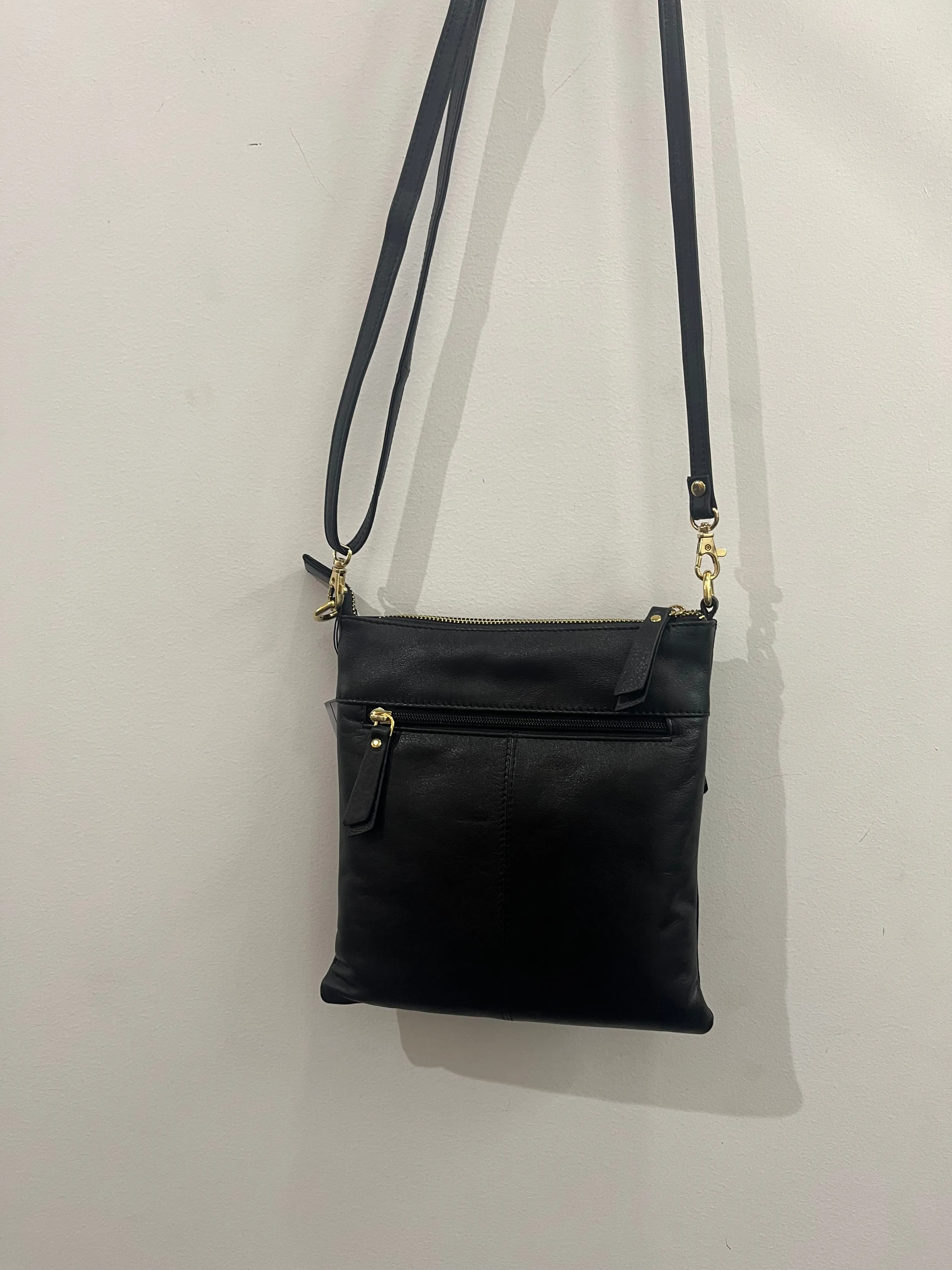 Slim line crossbody bag -Black