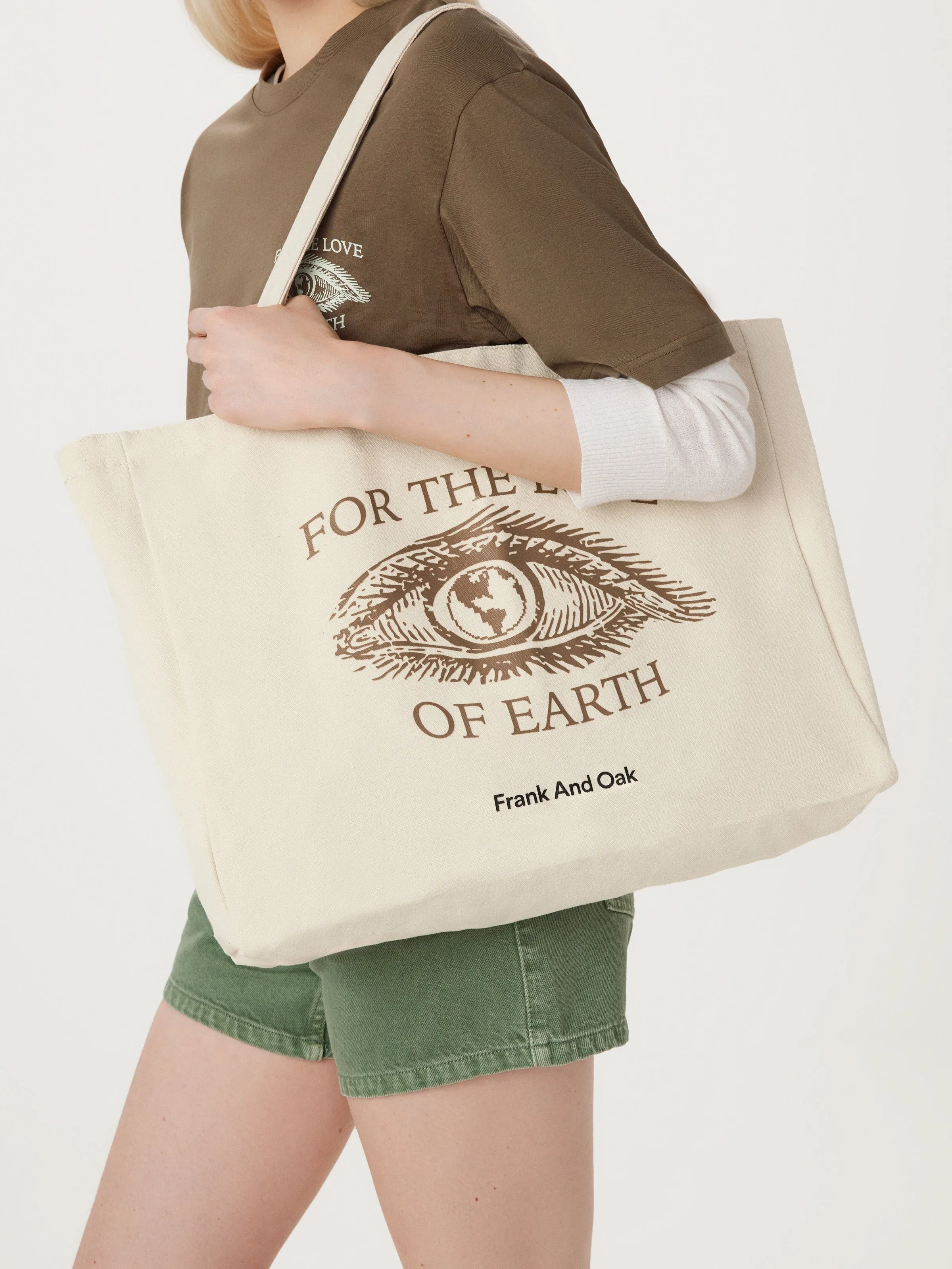 The Earth Day Tote in Natural Light