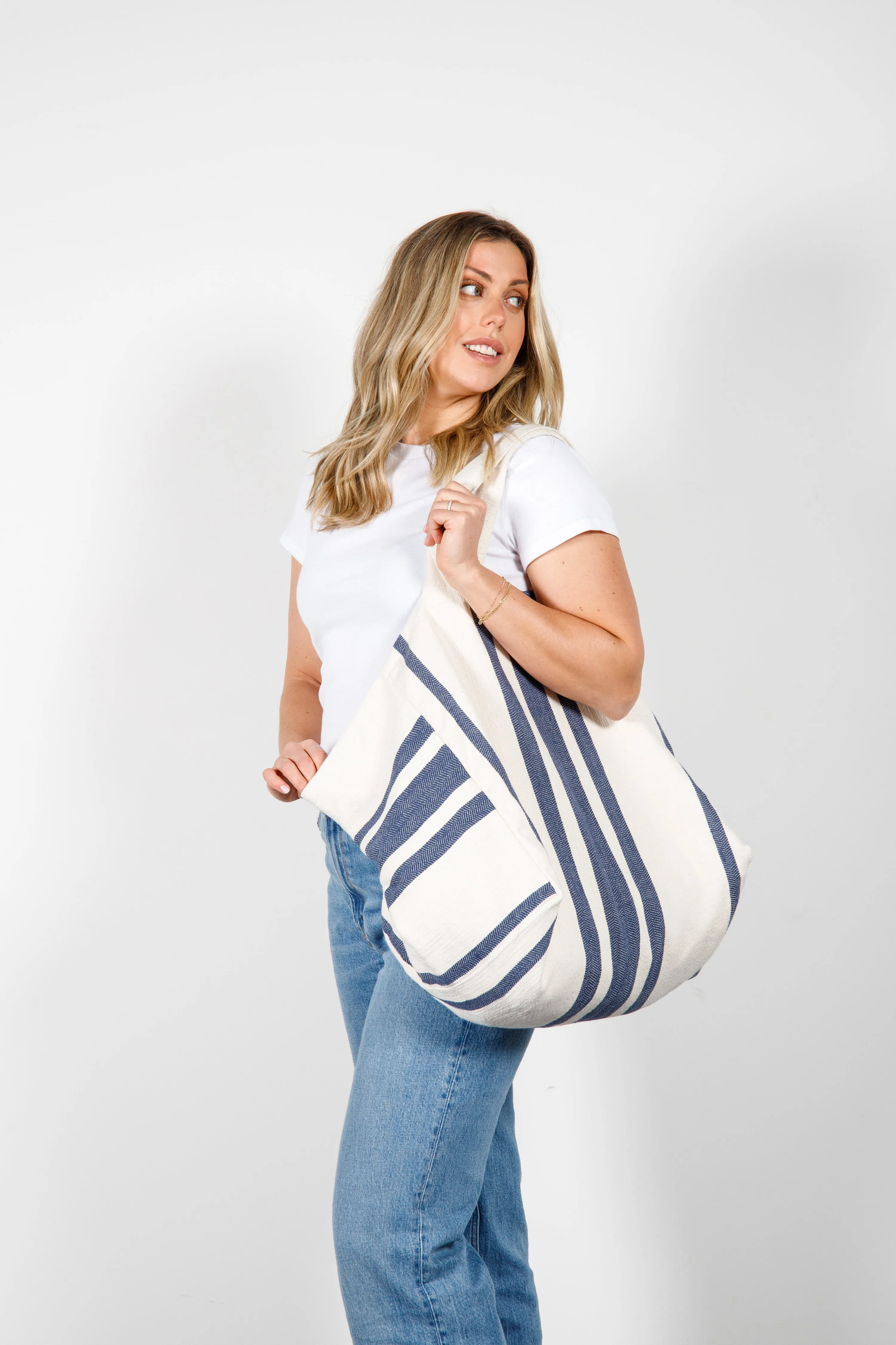 THE REY | Oversized Tote Bag