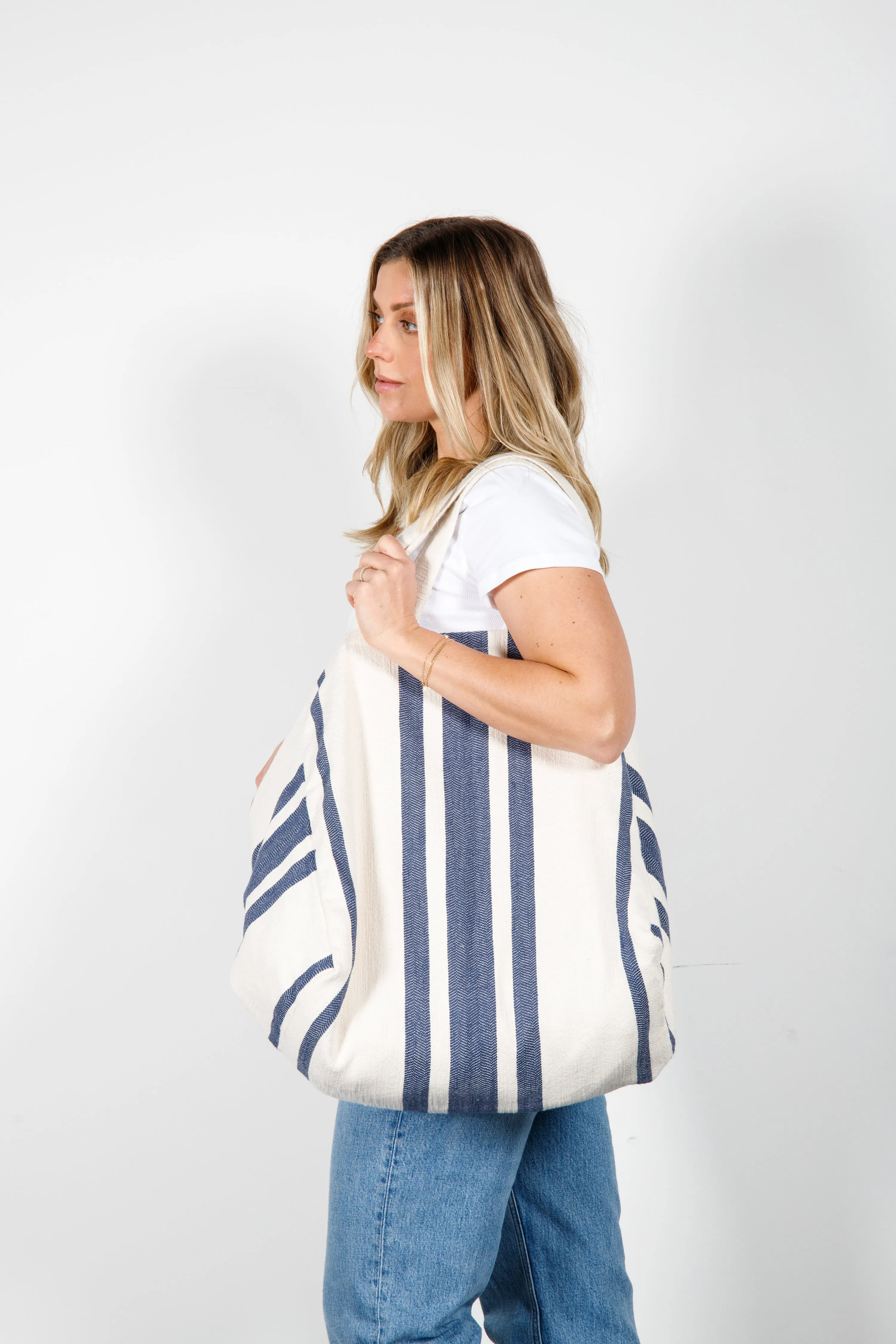 THE REY | Oversized Tote Bag