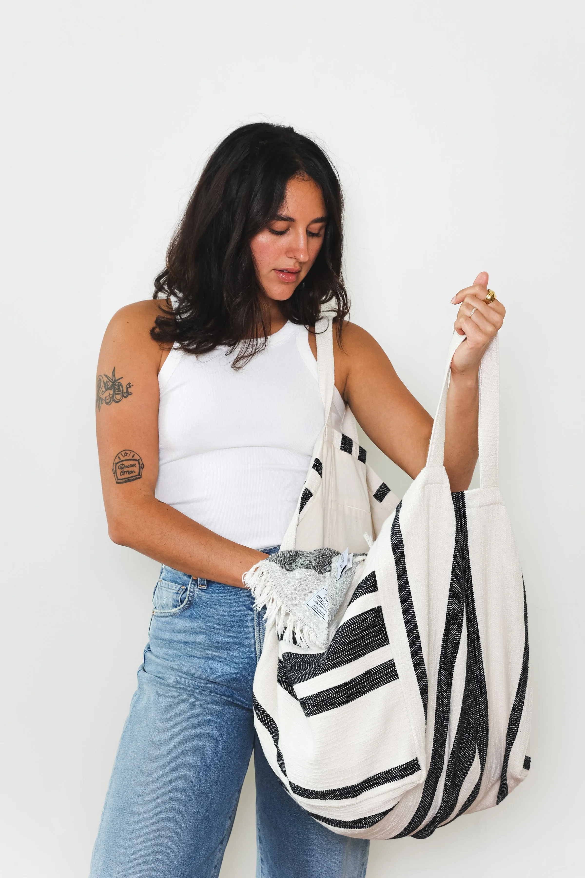 THE REY | Oversized Tote Bag